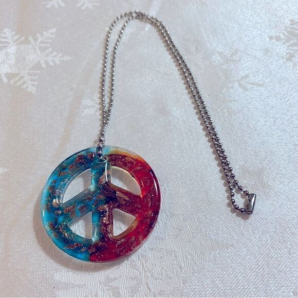 Murano Glass Peace Sign Pendant Necklace on Silver Tone Chain 20” Gorgeous - Picture 2 of 3